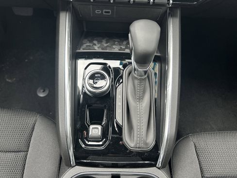 New 2026 GMC Canyon Elevation w/ Convenience Package image 21