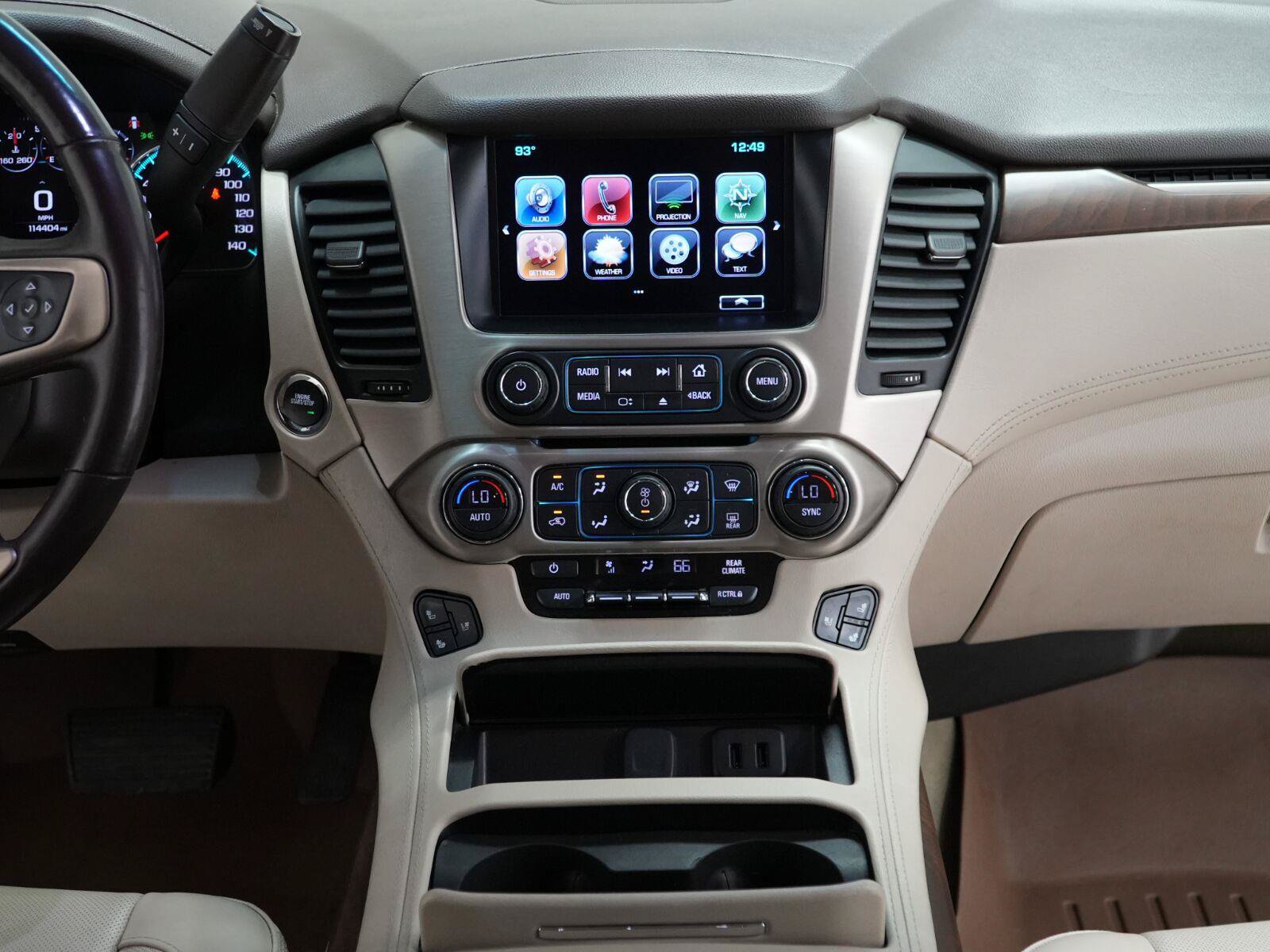 Used 2018 GMC Yukon XL Denali w/ Denali Ultimate Package AWD/4WD image 24