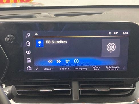 Used 2025 Chevrolet Trax ACTIV w/ Driver Confidence Package FWD image 4