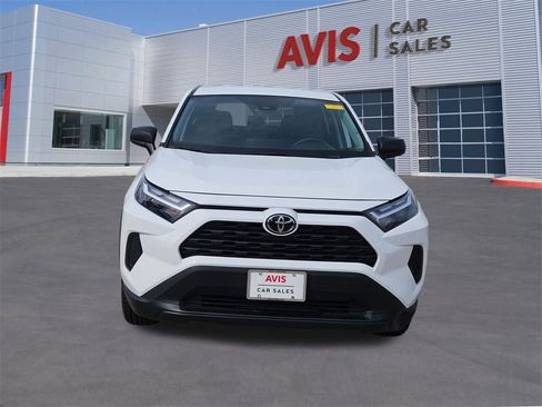 Used 2025 Toyota RAV4 LE image 10