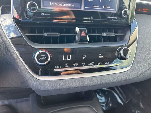 Used 2021 Toyota Corolla LE image 36