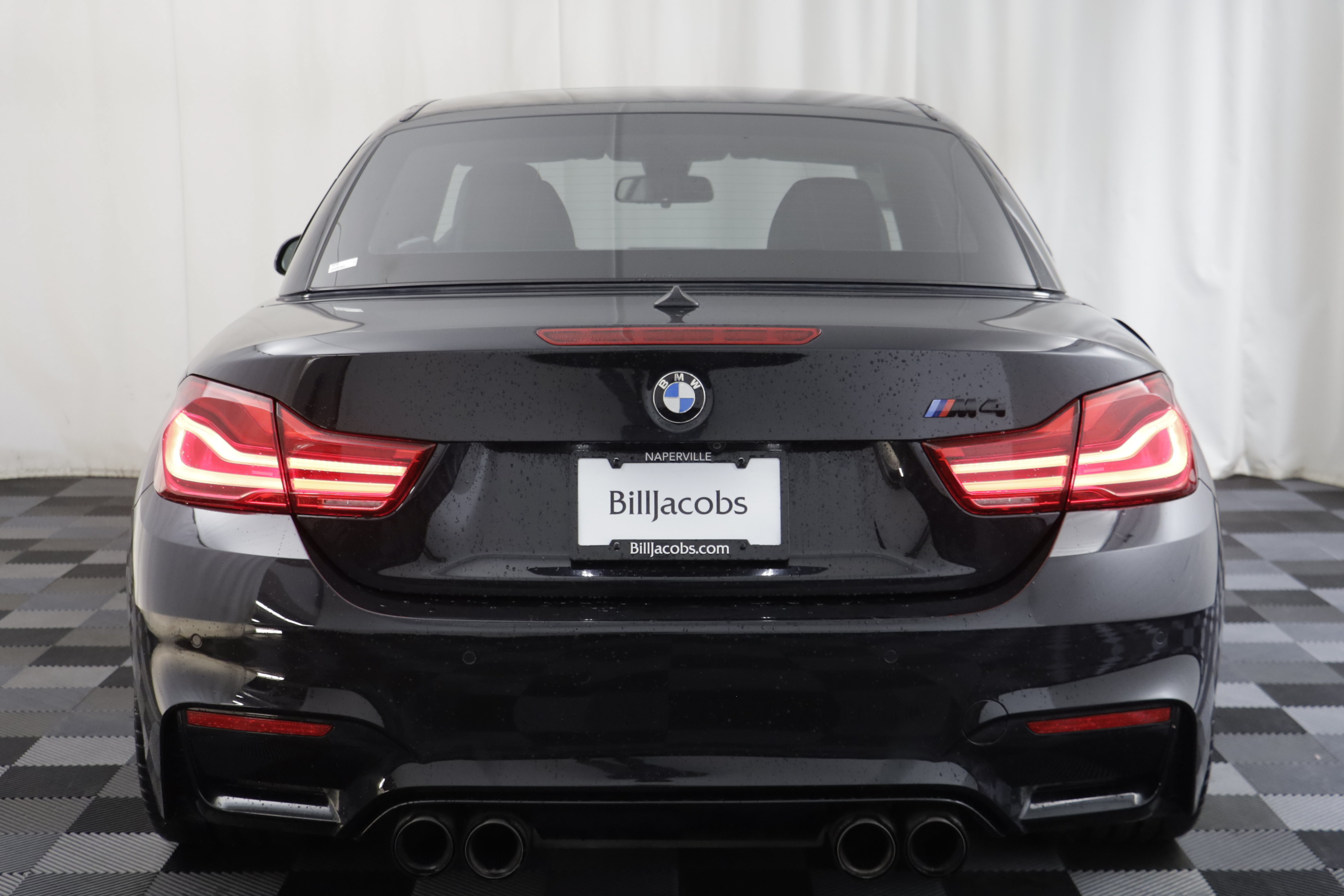 Used 2018 BMW M4 Convertible RWD image 16