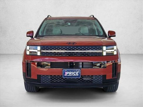 Used 2025 Hyundai Santa Fe Calligraphy image 2