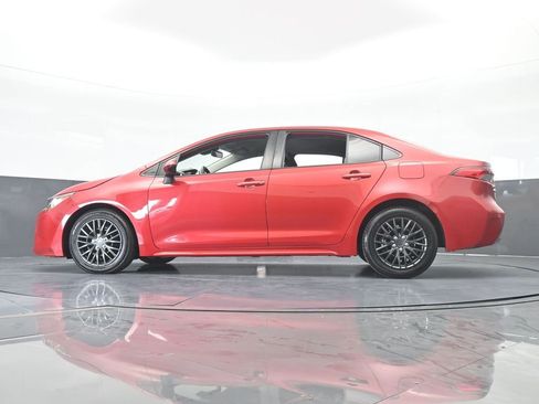 Used 2020 Toyota Corolla LE image 53