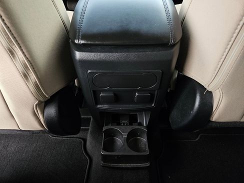 Certified 2022 Ford Explorer 4WD image 21