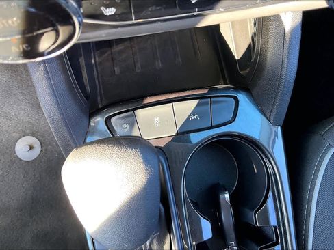 Used 2023 Chevrolet TrailBlazer LT w/ Convenience Package image 39