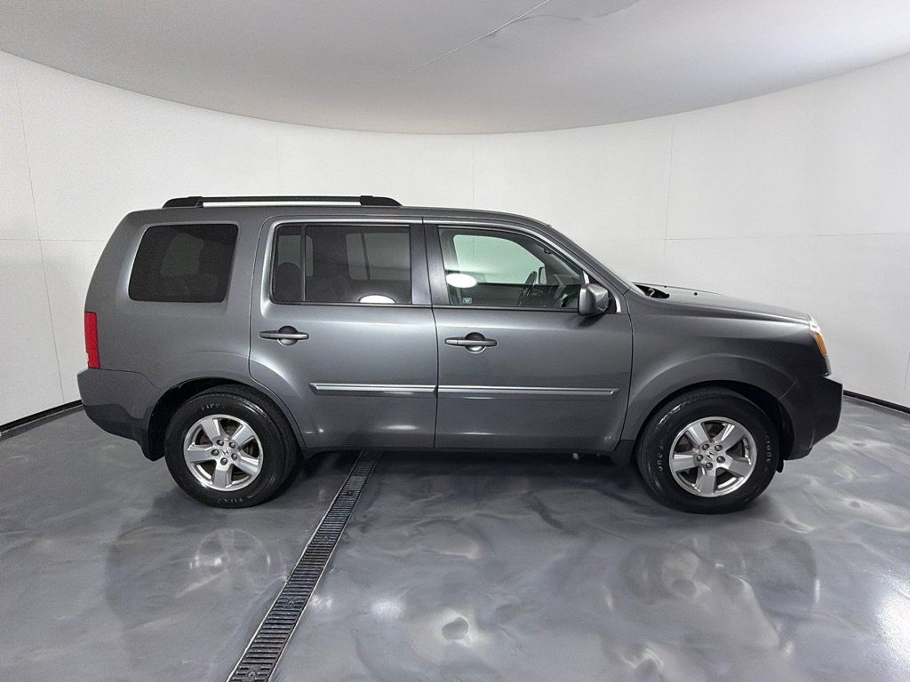 Used 2011 Honda Pilot EX-L image 4