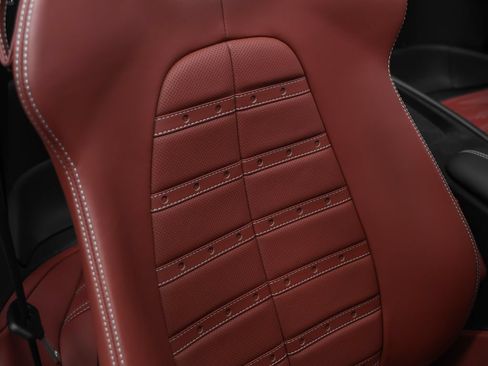 Certified 2025 Ferrari Roma Spider RWD image 25