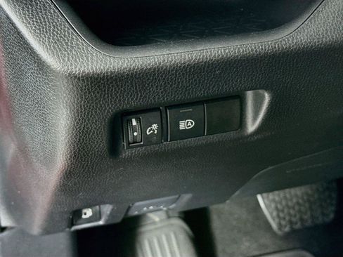 Certified 2025 Toyota RAV4 LE AWD/4WD image 14