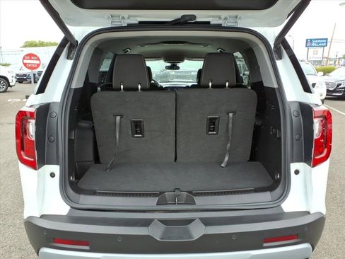 Certified 2023 GMC Acadia SLE w/ Driver Convenience Package image 24