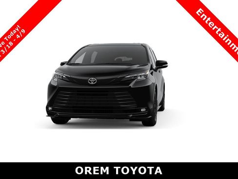 New 2026 Toyota Sienna XLE Woodland Edition image 18