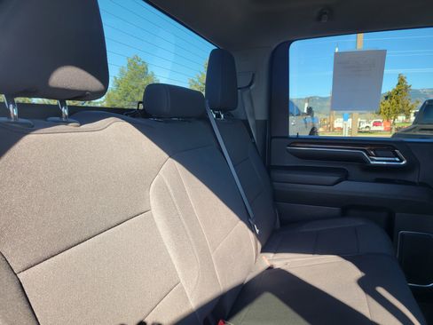 Used 2024 GMC Sierra 3500 SLE w/ SLE Convenience Package image 21