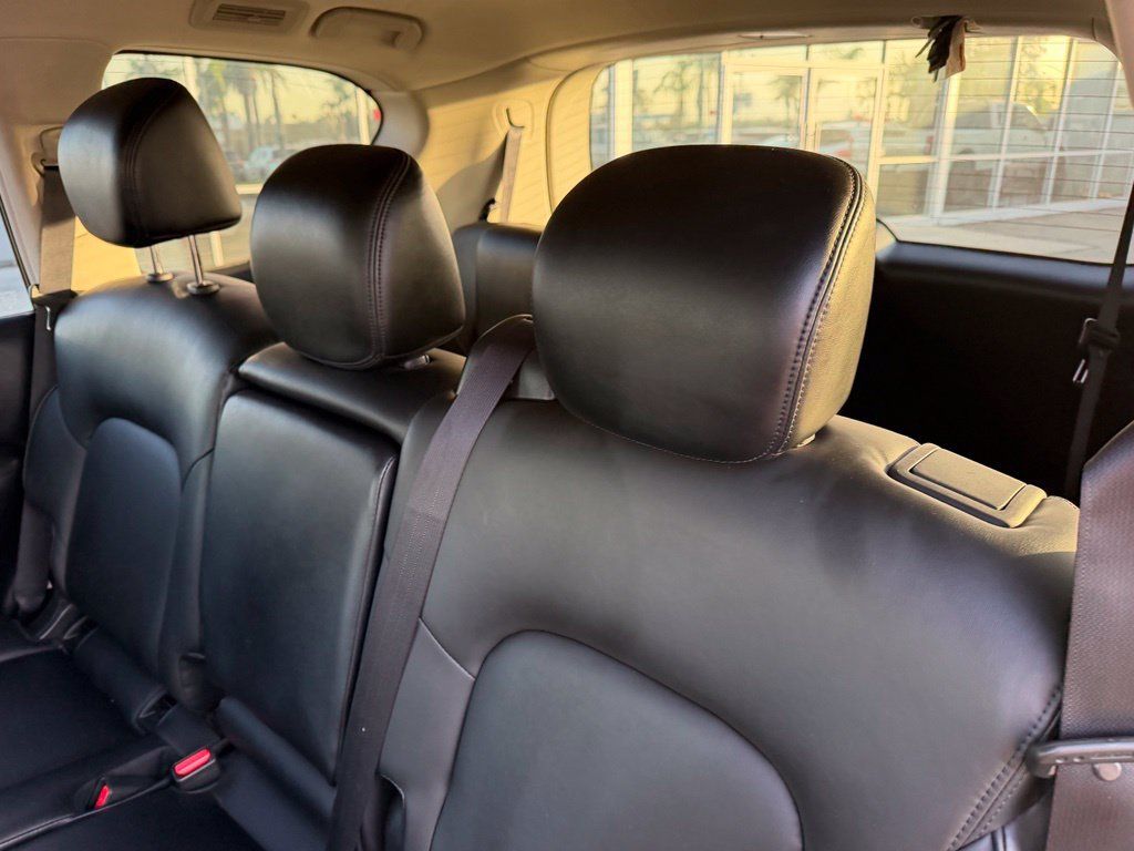 Used 2024 Nissan Armada SV RWD image 10