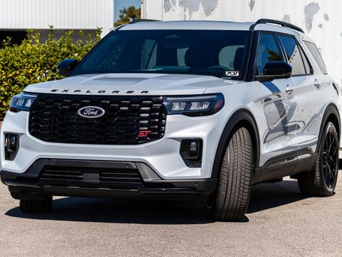 New 2026 Ford Explorer ST w/ Sun And Sound Package AWD/4WD image 8