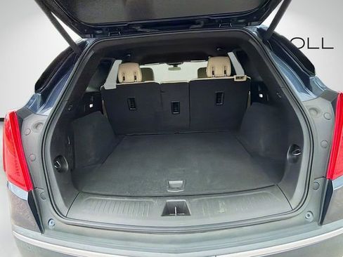 Used 2018 Cadillac XT5 FWD image 12