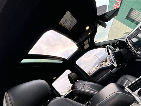 Used 2018 Ford F450 Platinum w/ Platinum Ultimate Package image 23