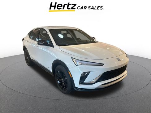 Used 2025 Buick Envista Sport Touring image 1