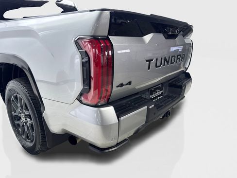 Used 2022 Toyota Tundra Platinum w/ Advanced Package AWD/4WD image 19