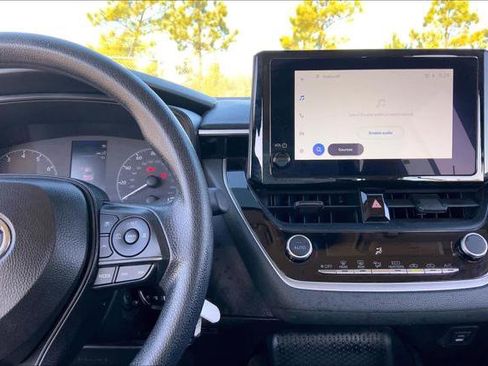 Certified 2025 Toyota Corolla LE image 7