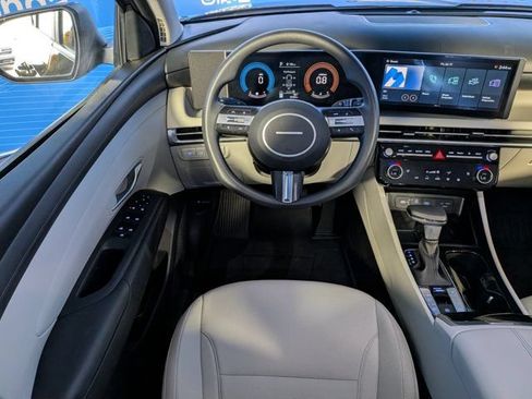 Used 2025 Hyundai Tucson SEL FWD image 15