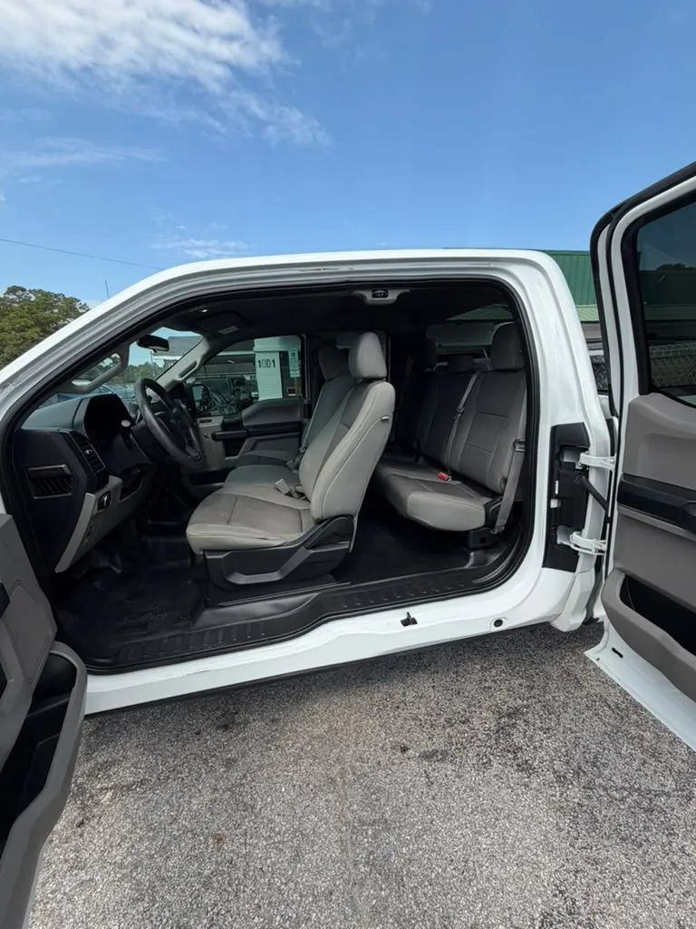 Used 2018 Ford F150 XL w/ Equipment Group 101A Mid AWD/4WD image 14