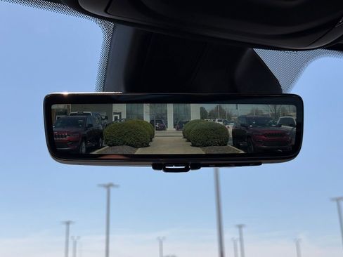 New 2026 Jeep Grand Cherokee L Limited AWD/4WD image 26