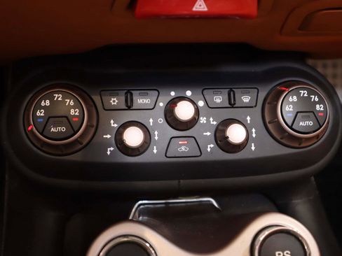 Used 2014 Ferrari California RWD image 30