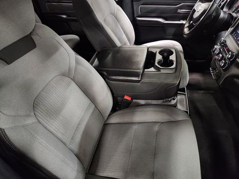 Used 2019 RAM 1500 Big Horn RWD image 34