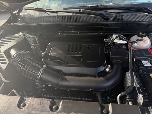 Used 2025 Chevrolet Blazer LT image 33