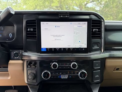 Used 2023 Ford F350 Platinum w/ FX4 Off-Road Package AWD/4WD image 15