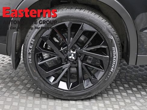 Used 2024 Mitsubishi Outlander SE AWD/4WD image 30