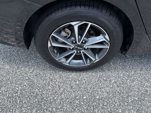 Used 2022 Kia Forte LXS FWD image 37