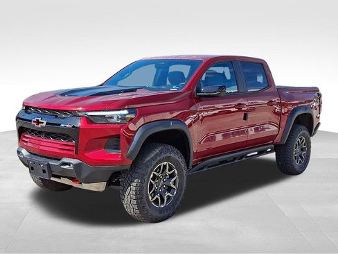 New 2026 Chevrolet Colorado ZR2 w/ Technology Package image 2