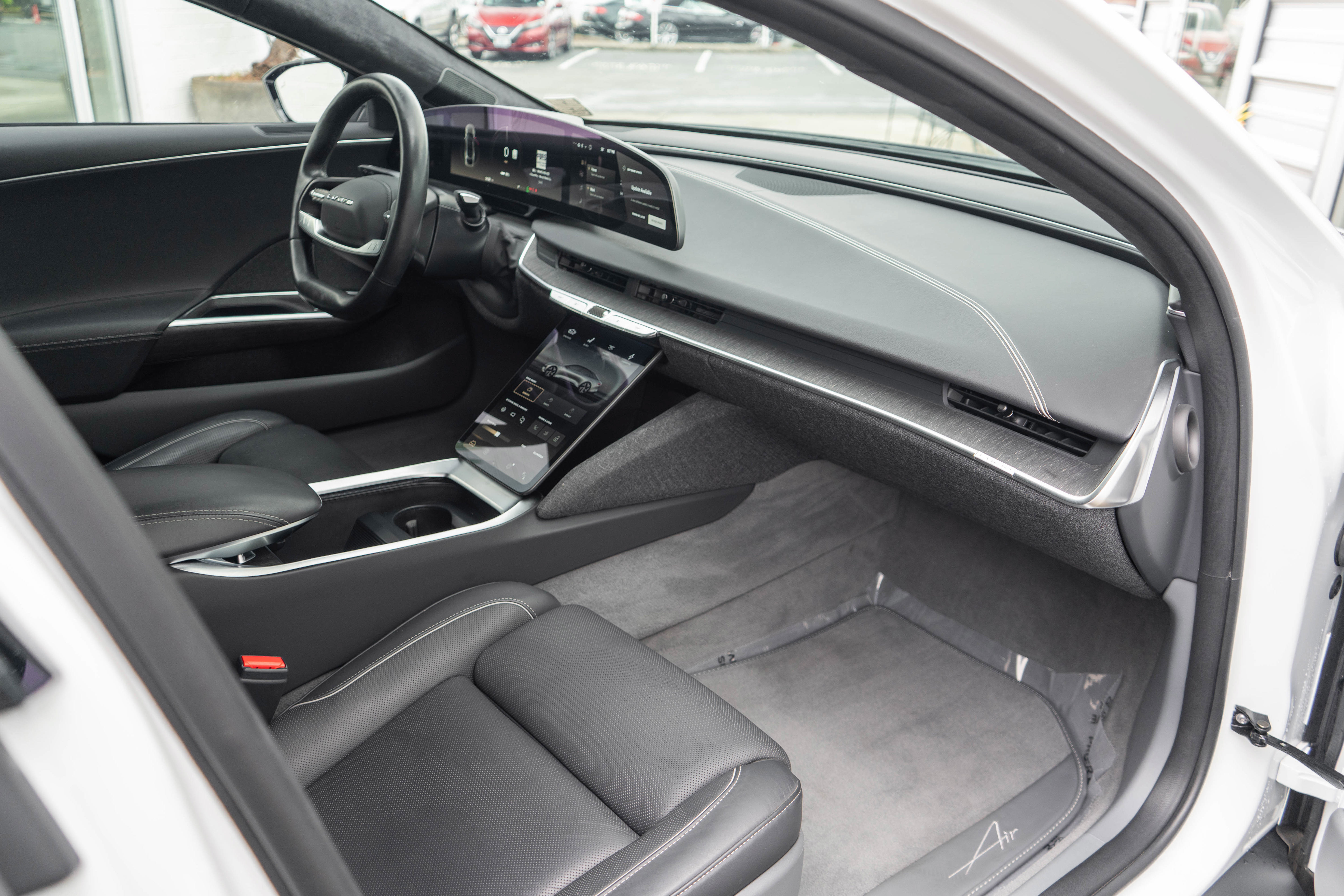 Used 2024 Lucid Air Touring AWD/4WD image 28