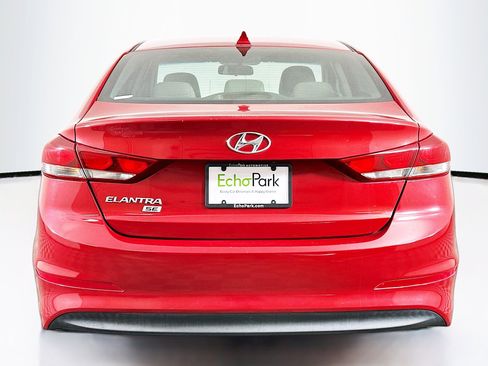 Used 2017 Hyundai Elantra SE FWD image 7