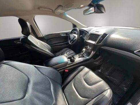 Used 2018 Ford Edge Titanium w/ Ford Safe & Smart Package FWD image 16