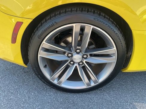 Used 2017 Chevrolet Camaro LT w/ RS Package image 9