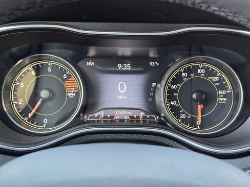 Certified 2023 Jeep Cherokee Altitude Lux image 16