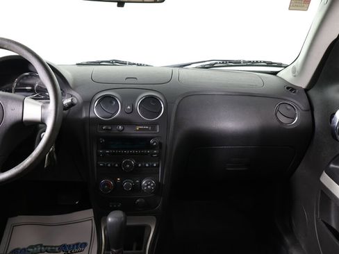 Used 2010 Chevrolet HHR LT image 29