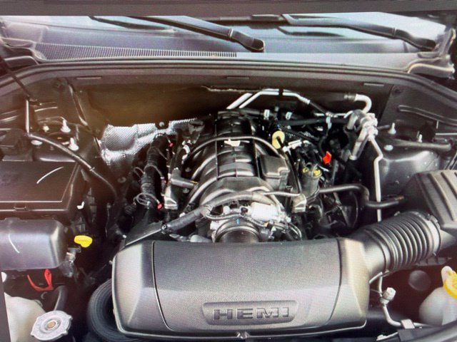 Used 2025 Dodge Durango R/T AWD/4WD image 6