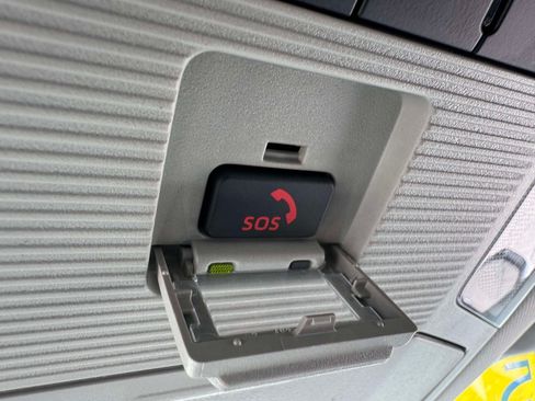 Certified 2025 Toyota RAV4 XLE AWD/4WD image 41
