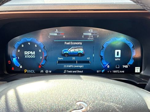 Used 2025 Ford Bronco Sport Outer Banks w/ Outer Banks Tech Package+ AWD/4WD image 22