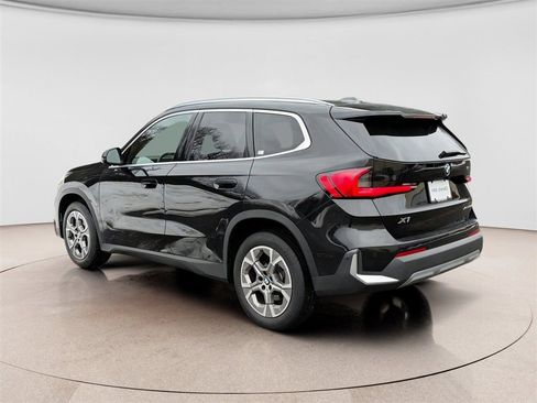 Used 2023 BMW X1 xDrive28i image 5