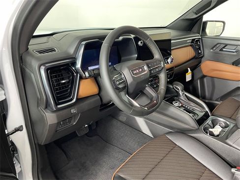 New 2026 GMC Canyon AT4 w/ Technology Plus Package image 3