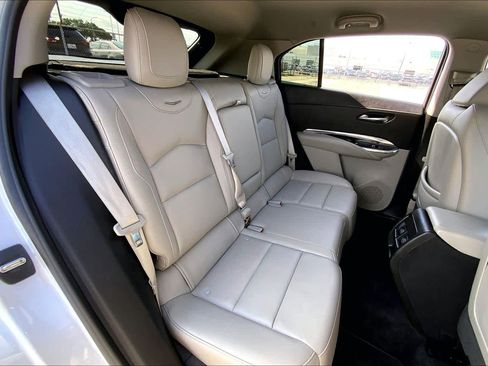 Used 2019 Cadillac XT4 Luxury FWD image 19