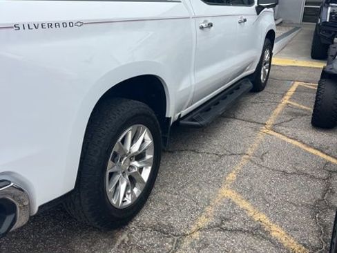 Used 2019 Chevrolet Silverado 1500 LTZ w/ Technology Package image 6