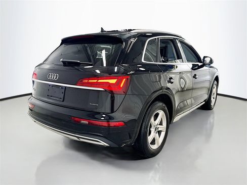 Used 2022 Audi Q5 2.0T Premium w/ Convenience Package image 8