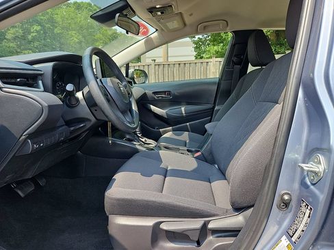 Used 2023 Toyota Corolla LE w/ Carpet Mat Package (TMS) FWD image 14