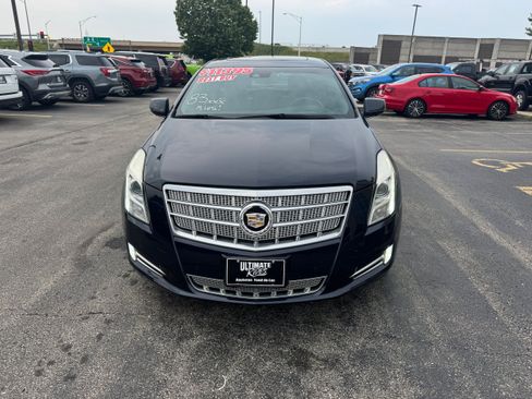 Used 2013 Cadillac XTS Platinum AWD/4WD image 2