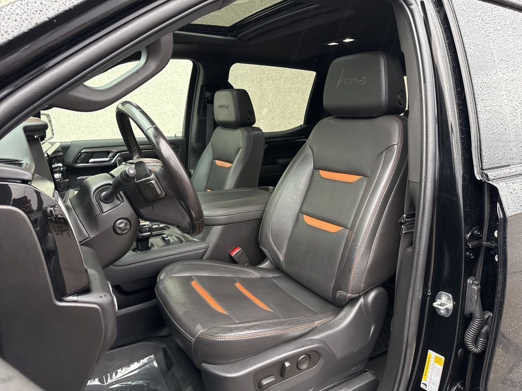 Used 2023 GMC Sierra 1500 AT4 w/ AT4 Preferred Package AWD/4WD image 9